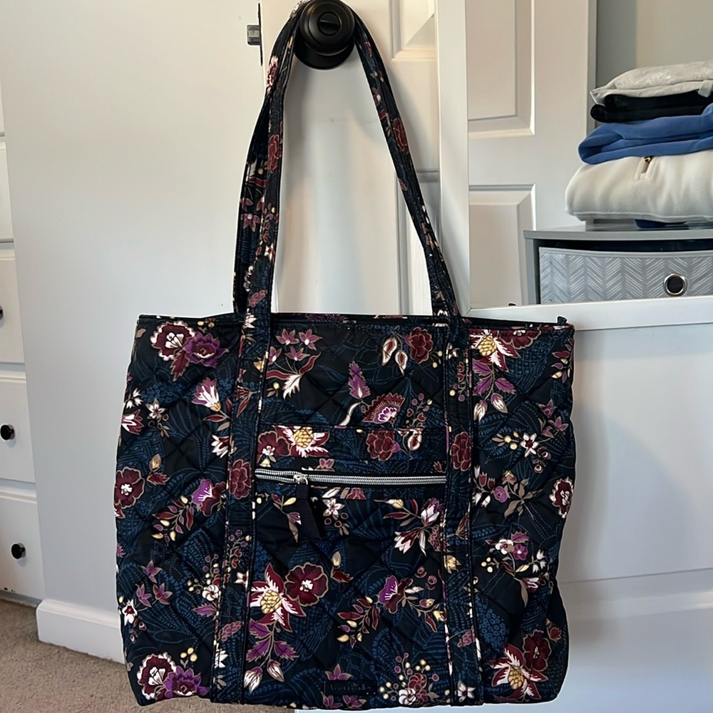 Vera Bradley tote bag